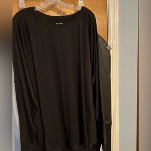 Tek Gear long sleeve workout shirt